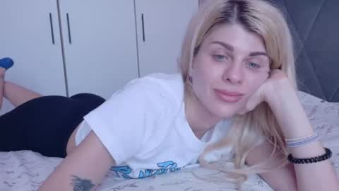 mia_angel online show from August 5, 12:58 pm