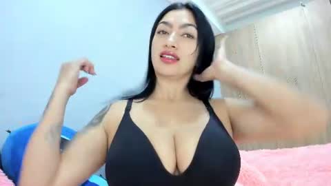 mia_belmonte online show from July 14, 6:19 pm