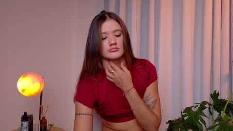 Mia Benett  online show from August 6, 4:50 pm
