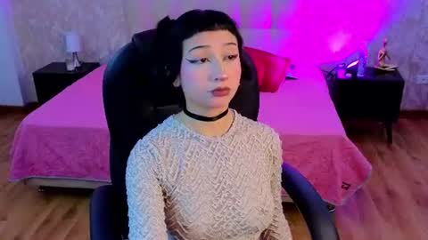 mia_bloom2 online show from August 4, 8:55 am