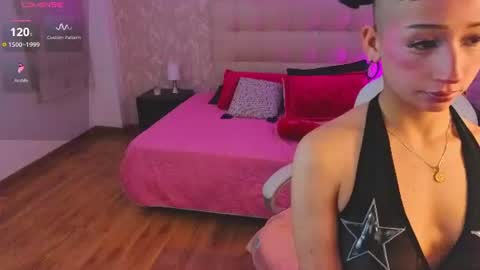 mia_bloom2 online show from August 14, 5:16 pm
