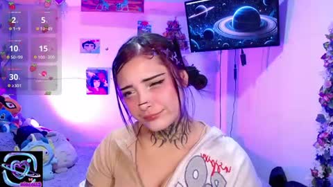 Mia online show from July 29, 10:33 am