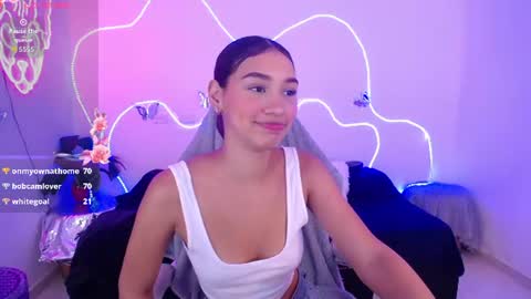 mia_cute_girl online show from August 11, 4:42 pm