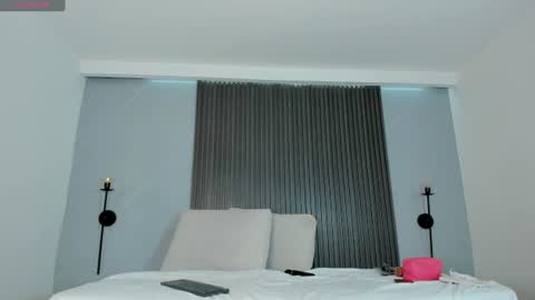 Mia Dollce online show from August 6, 3:11 pm
