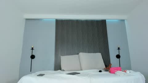 Mia Dollce online show from August 7, 2:17 pm