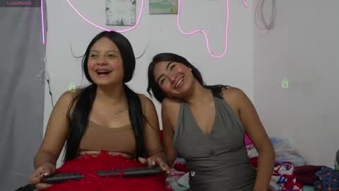 Mia online show from August 11, 8:44 pm