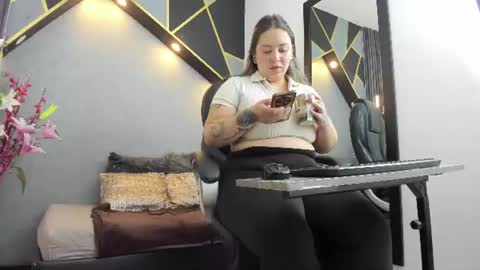 Mia  online show from August 11, 12:40 pm