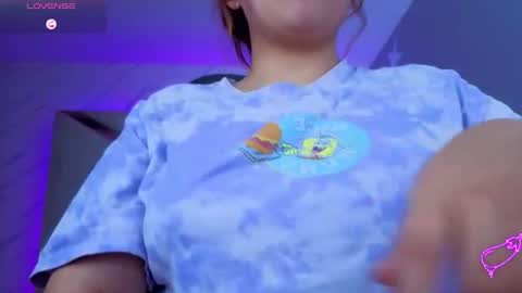 Mia online show from August 13, 3:26 pm