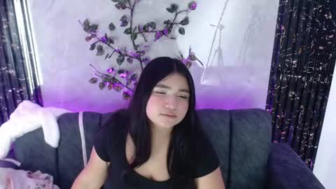 mia online show from August 11, 2:13 am