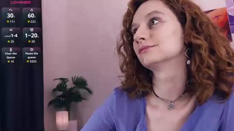 Mia  online show from July 31, 8:14 pm