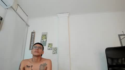 mia_harpers online show from August 15, 7:23 am