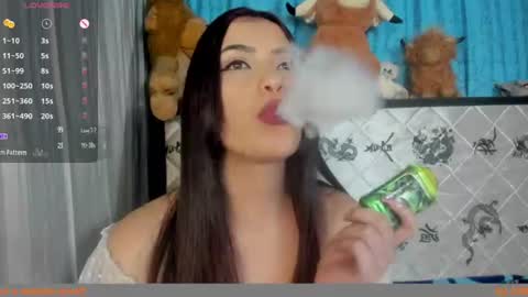 Mia online show from August 18, 8:20 am