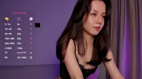 Mia online show from June 23, 6:09 pm