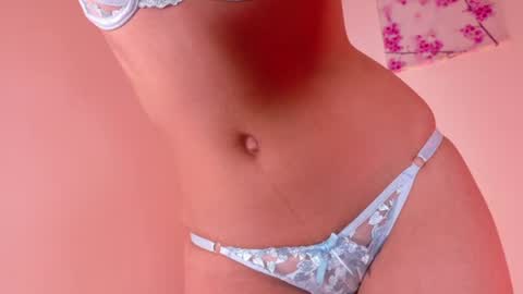 I am Mia  online show from July 26, 9:20 pm