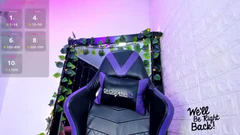 mia_juicy_ online show from August 31, 12:22 am