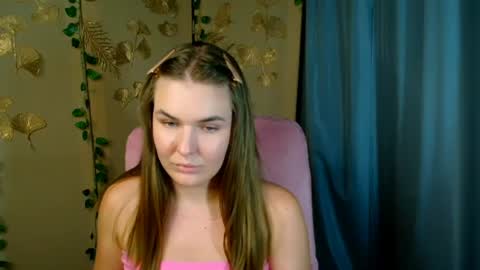 mia_lemm online show from July 29, 9:38 am