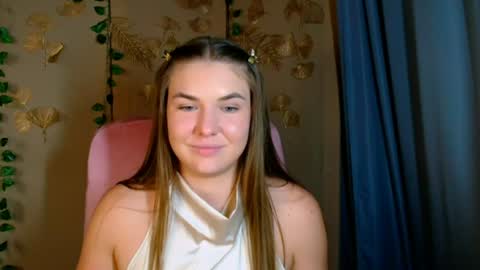 mia_lemm online show from August 6, 10:14 am