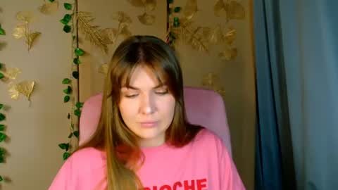 mia_lemm online show from August 7, 7:41 am