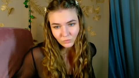 mia_lemm online show from August 9, 9:54 am