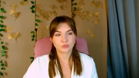 mia_lemm online show from August 10, 6:59 am