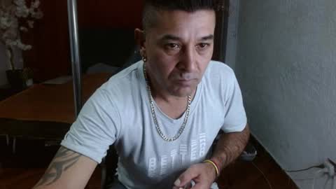 mia_liam_ online show from August 10, 1:18 am