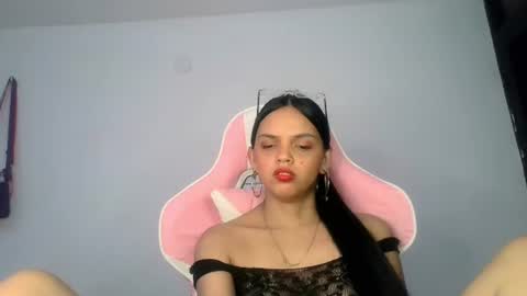 mia lucy 21 online show from June 28, 8:28 am