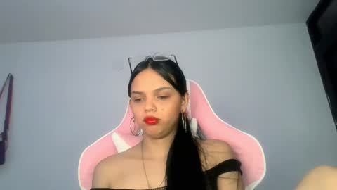 mia lucy 21 online show from June 28, 9:34 am
