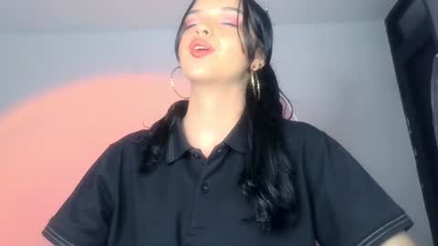 mia lucy 21 online show from July 26, 1:10 am
