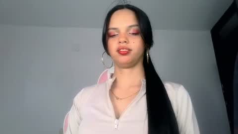 mia lucy 21 online show from July 30, 1:24 am