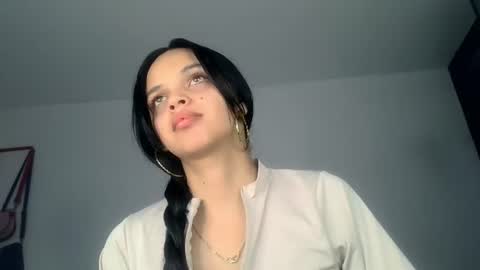mia lucy 21 online show from July 30, 7:59 am