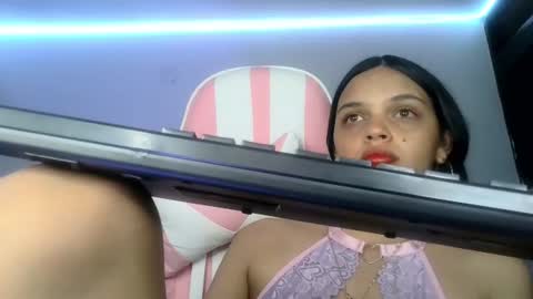 mia lucy 21 online show from August 15, 7:01 am