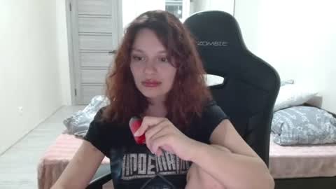 mia_luiza online show from August 11, 6:32 pm