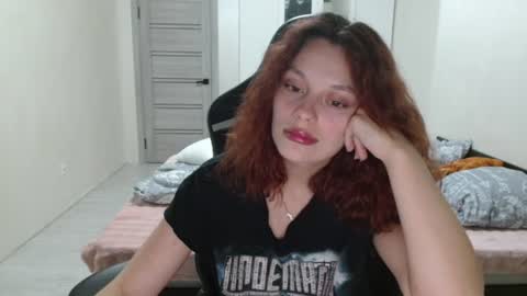 mia_luiza online show from August 11, 10:56 pm