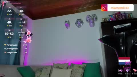          333 online show from August 1, 11:27 am
