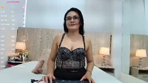 Mia Mercier online show from August 15, 1:26 pm