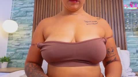 Mia Milf online show from August 31, 1:23 pm