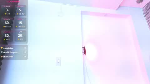 Mia Milf online show from September 9, 3:42 pm