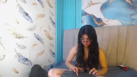 mia_monroepri online show from August 5, 8:45 am