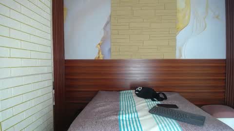 mia_monroepri online show from August 15, 7:23 am