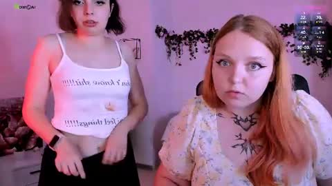 mia_mooon_ online show from August 4, 1:30 pm