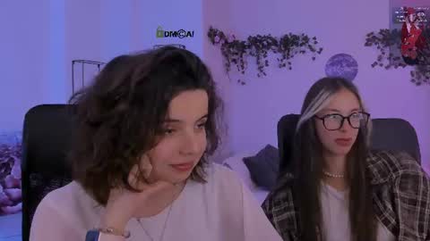 mia_mooon_ online show from August 9, 12:06 pm