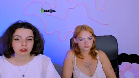 mia_mooon_ online show from August 10, 12:17 pm