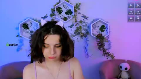 mia_mooon_ online show from August 11, 11:12 am