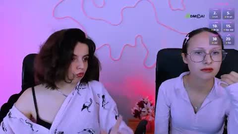 mia_mooon_ online show from August 15, 12:09 pm