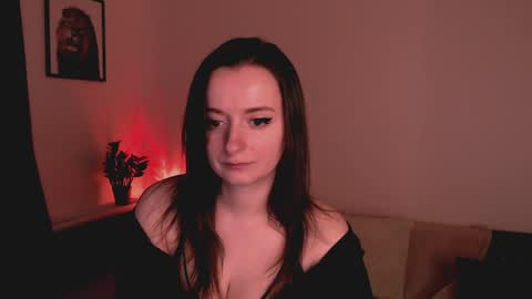 Mia online show from July 28, 5:52 pm