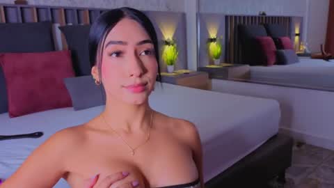 MIa online show from August 14, 3:15 pm