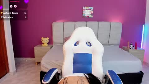 Mia Pinkyy  online show from August 10, 9:38 pm