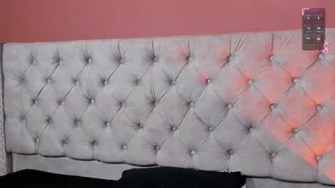 mia_quinn__ online show from August 15, 5:50 pm