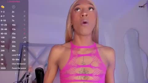 mia_royal online show from August 5, 6:39 pm