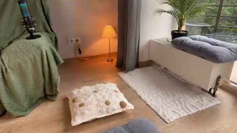 mia_skye1 online show from August 1, 5:13 am